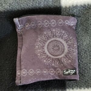 Sprigs Zip Wrist Wallet Reversible
